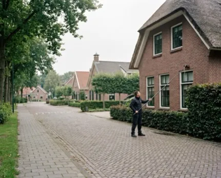 Glazenwasser aan het werk in Laren